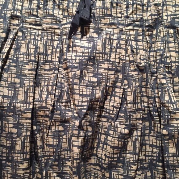 Old Navy Skirt  - Picture 2 of 4